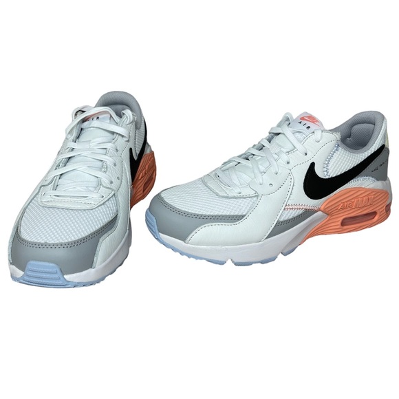 ⚡️SOLD⚡️Nike Air Max Excee Sneakers White Black Coral Pink Shoes women US Size 8 - Picture 3 of 16